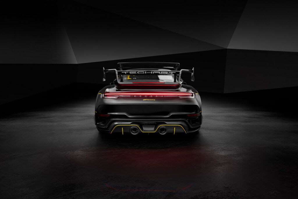 بورش 911 تربو إس تحصل على حزمة تعديلات لتخفيف الوزن مع قوة 800 حصان من شركة تيك آرت الألمانية بورش 911 تربو إس تحصل على حزمة تعديلات لتخفيف الوزن مع قوة 800 حصان من شركة تيك آرت الألمانية 6