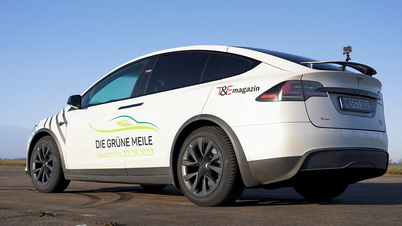 هل تتفوق تيسلا موديل X على فيراري SF90 و لامبورجيني SVJ في سباقات التسارع؟ هل تتفوق تيسلا موديل X على فيراري SF90 و لامبورجيني SVJ في سباقات التسارع؟ 2