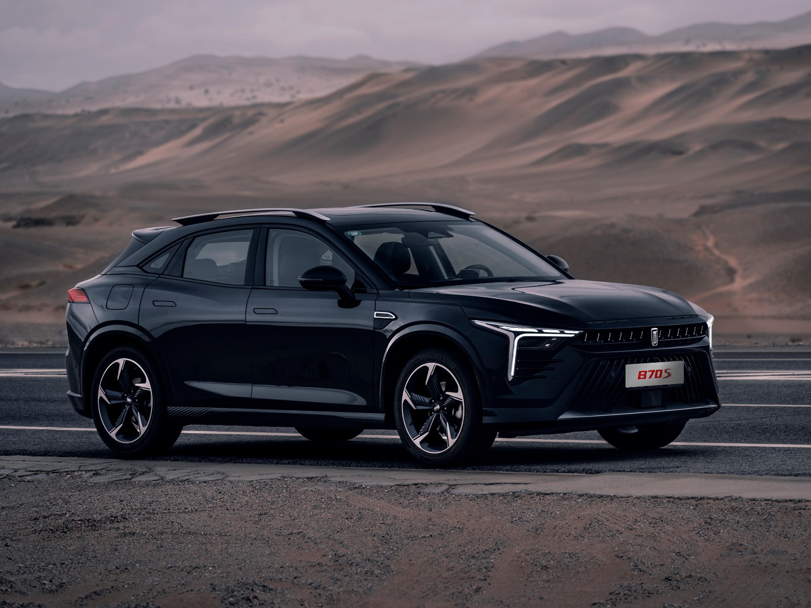 صور سيارة بيستون B70S 2023 الجديدة كلياً في السعودية (مزايا وأسعار) صور سيارة بيستون B70S 2023 الجديدة كلياً في السعودية (مزايا وأسعار) 3