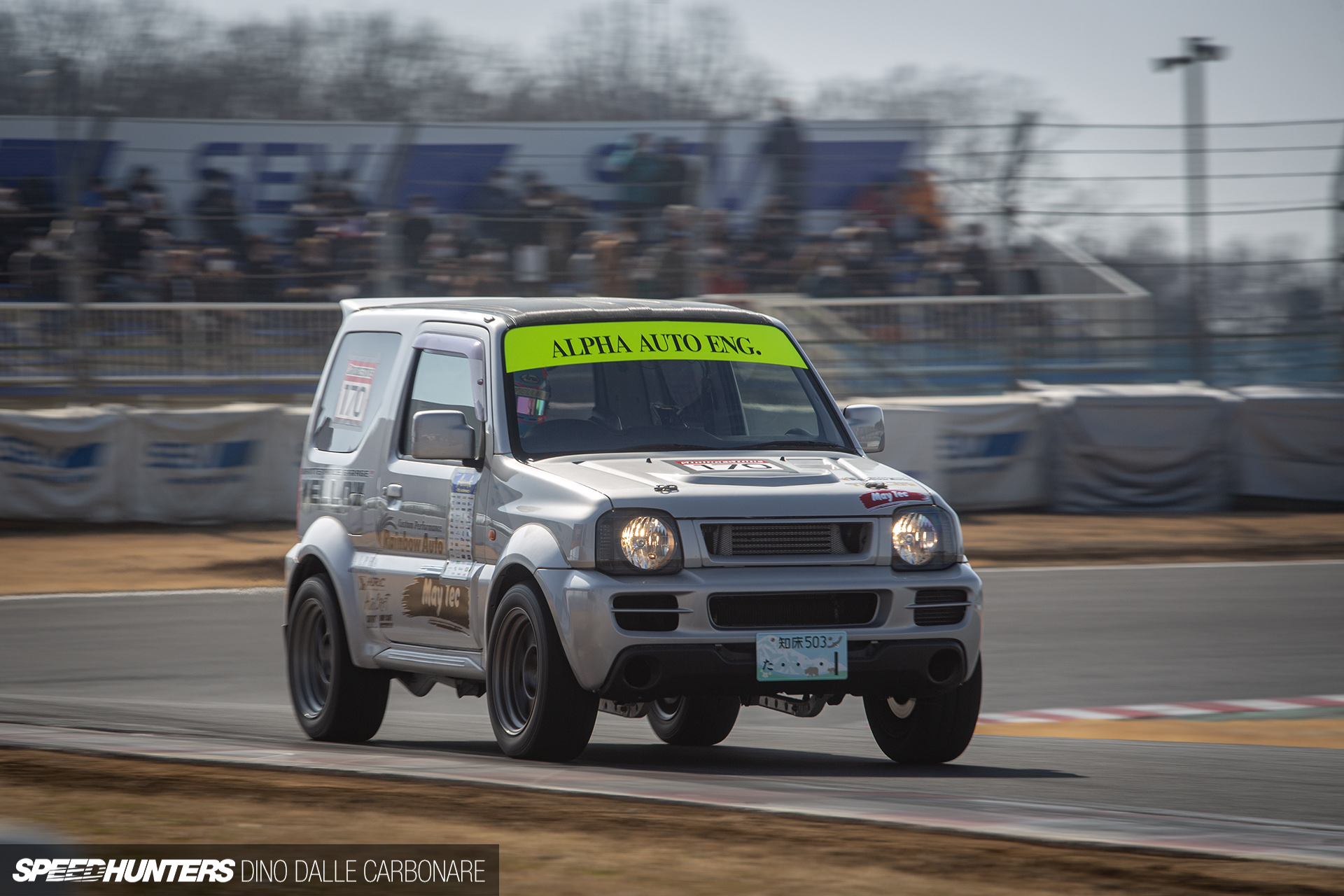 سوزوكي جمني معدلة لحلبات السباقات تلفت الأنظار بأداء رياضي فريد في اليابان سوزوكي جمني معدلة لحلبات السباقات تلفت الأنظار بأداء رياضي فريد في اليابان 3