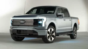 فورد ترفع أسعار F-150 لايتنينج الكهربائية بـ 50% خلال عام واحد فورد ترفع أسعار F-150 لايتنينج الكهربائية بـ 50% خلال عام واحد 4