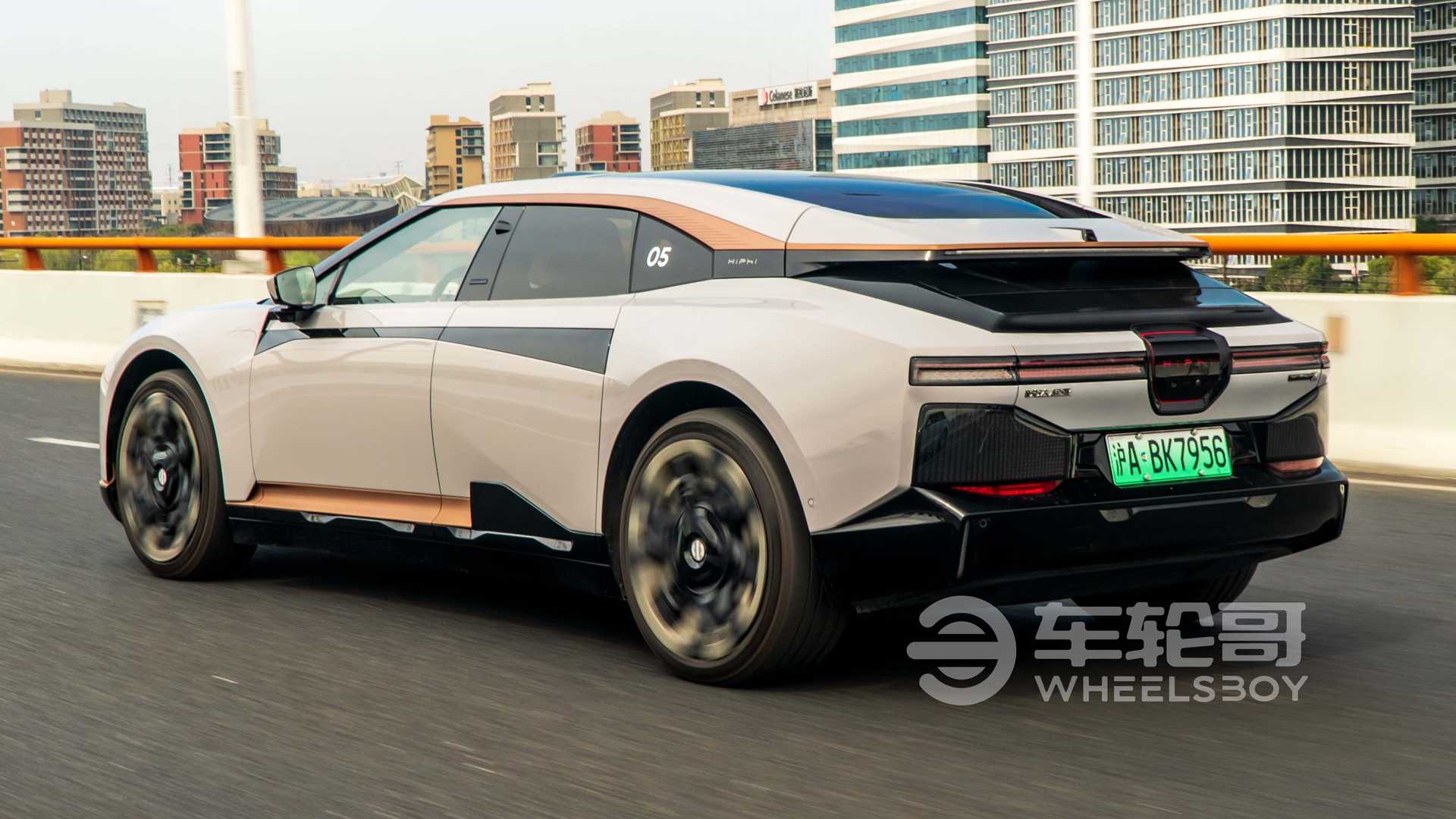 هايفي Z هي سوبركار صينية جديدة بتصميم فريد وقوة تتجاوز 662 حصان هايفي Z هي سوبركار صينية جديدة بتصميم فريد وقوة تتجاوز 662 حصان 3