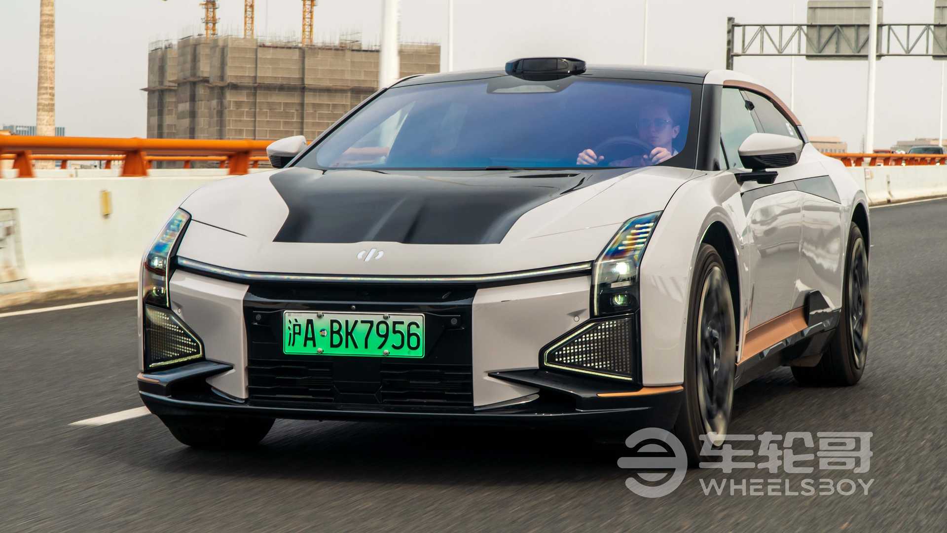 هايفي Z هي سوبركار صينية جديدة بتصميم فريد وقوة تتجاوز 662 حصان هايفي Z هي سوبركار صينية جديدة بتصميم فريد وقوة تتجاوز 662 حصان 1