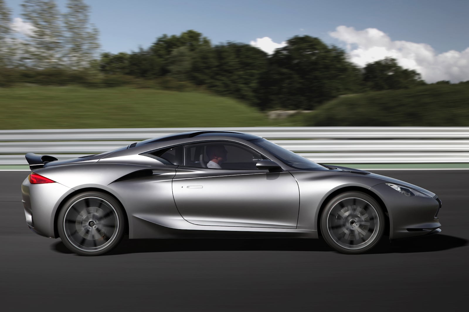 6 سيارات اختبارية مذهلة من انفينيتي لم تصل إلى خطوط الإنتاج انفينيتي إميراج E الاختبارية