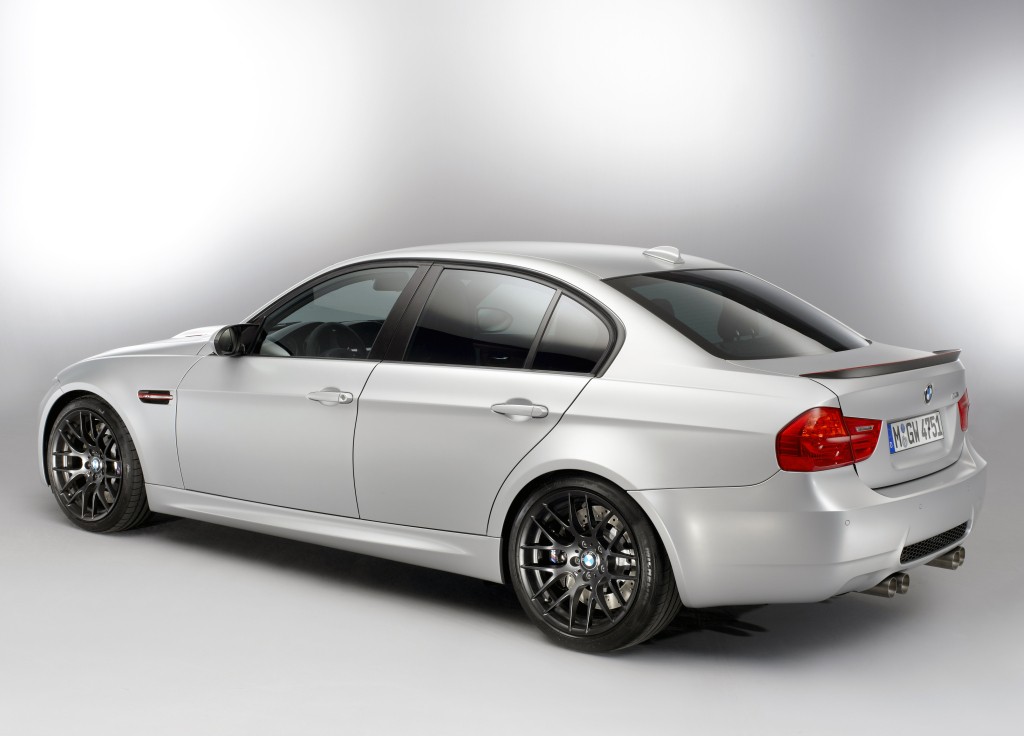 تعرف على أبرز 10 سيارات سيدان من بي ام دبليو على الإطلاق بي ام دبليو M3 E90