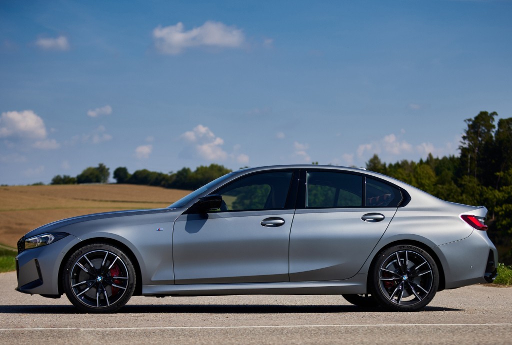 تعرف على أبرز 10 سيارات سيدان من بي ام دبليو على الإطلاق بي ام دبليو M340i G20