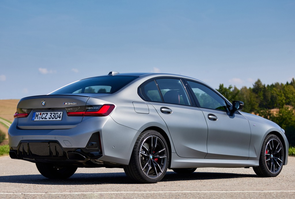 تعرف على أبرز 10 سيارات سيدان من بي ام دبليو على الإطلاق بي ام دبليو M340i G20