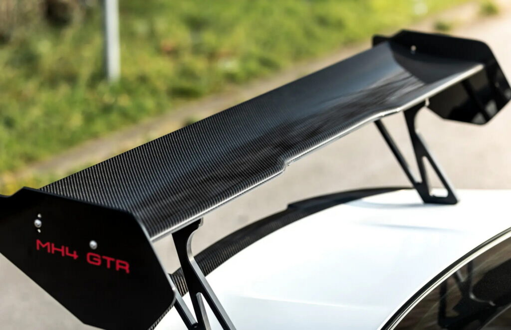 بي ام دبليو M4 تحصل على تعديلات جريئة من مانهارت الألمانية بقوة 708 حصان بي ام دبليو M4 DTM Champion من مانهارت (1)