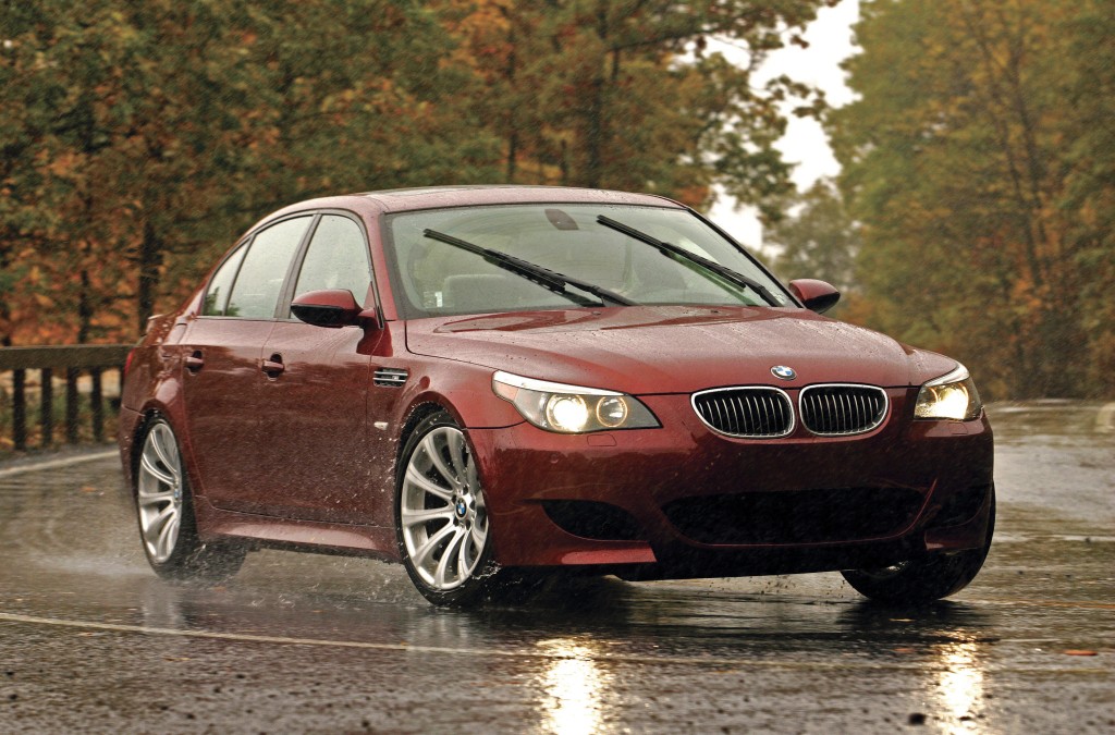 تعرف على أبرز 10 سيارات سيدان من بي ام دبليو على الإطلاق بي ام دبليو M5 E60