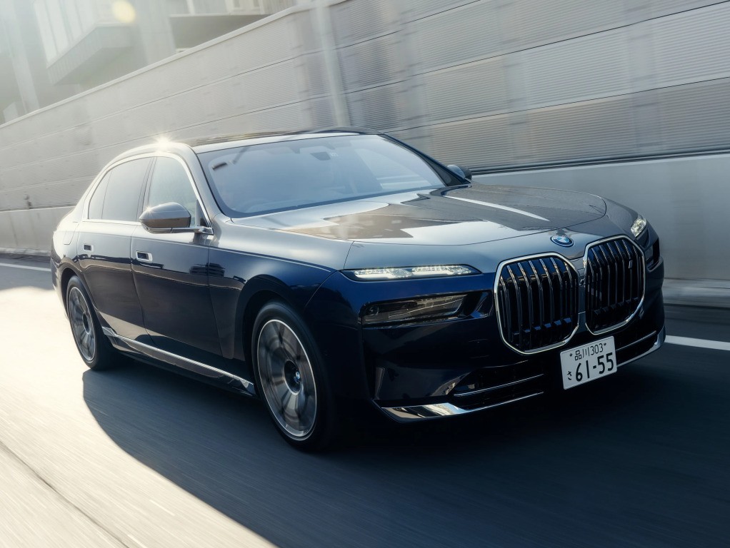 تعرف على أبرز 10 سيارات سيدان من بي ام دبليو على الإطلاق بي ام دبليو الفئة السابعة G70