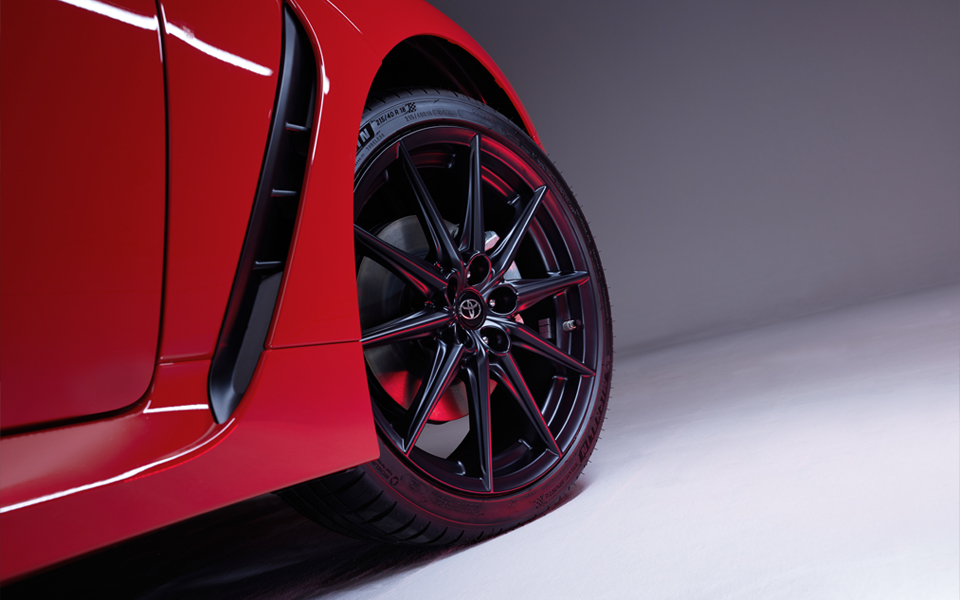 تويوتا GR 86 2023 تتوفر بناقل حركة يدوي أو أوتوماتيكي.. المواصفات الكاملة للسيارة عند عبداللطيف جميل تويوتا GR 86 2023 تتوفر بناقل حركة يدوي أو أوتوماتيكي.. المواصفات الكاملة للسيارة عند عبداللطيف جميل 3