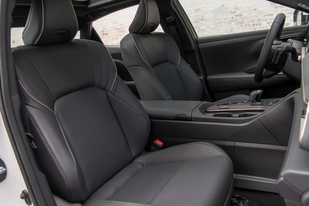 صور تويوتا كراون في 4 أشكال للجسم.. بعد وصولها السعودية إليكم الخيارات المختلفة التي تتوفر بها صور تويوتا كراون في 4 أشكال للجسم.. بعد وصولها السعودية إليكم الخيارات المختلفة التي تتوفر بها 24