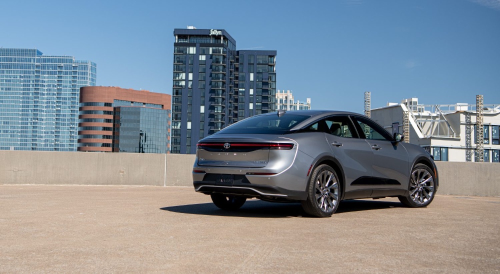 صور تويوتا كراون في 4 أشكال للجسم.. بعد وصولها السعودية إليكم الخيارات المختلفة التي تتوفر بها صور تويوتا كراون في 4 أشكال للجسم.. بعد وصولها السعودية إليكم الخيارات المختلفة التي تتوفر بها 7