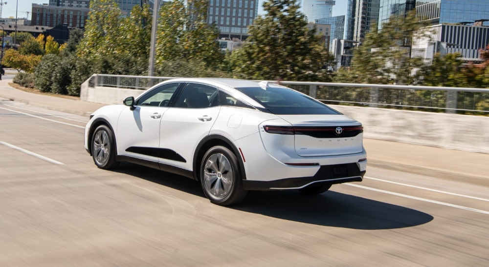 صور تويوتا كراون في 4 أشكال للجسم.. بعد وصولها السعودية إليكم الخيارات المختلفة التي تتوفر بها صور تويوتا كراون في 4 أشكال للجسم.. بعد وصولها السعودية إليكم الخيارات المختلفة التي تتوفر بها 27