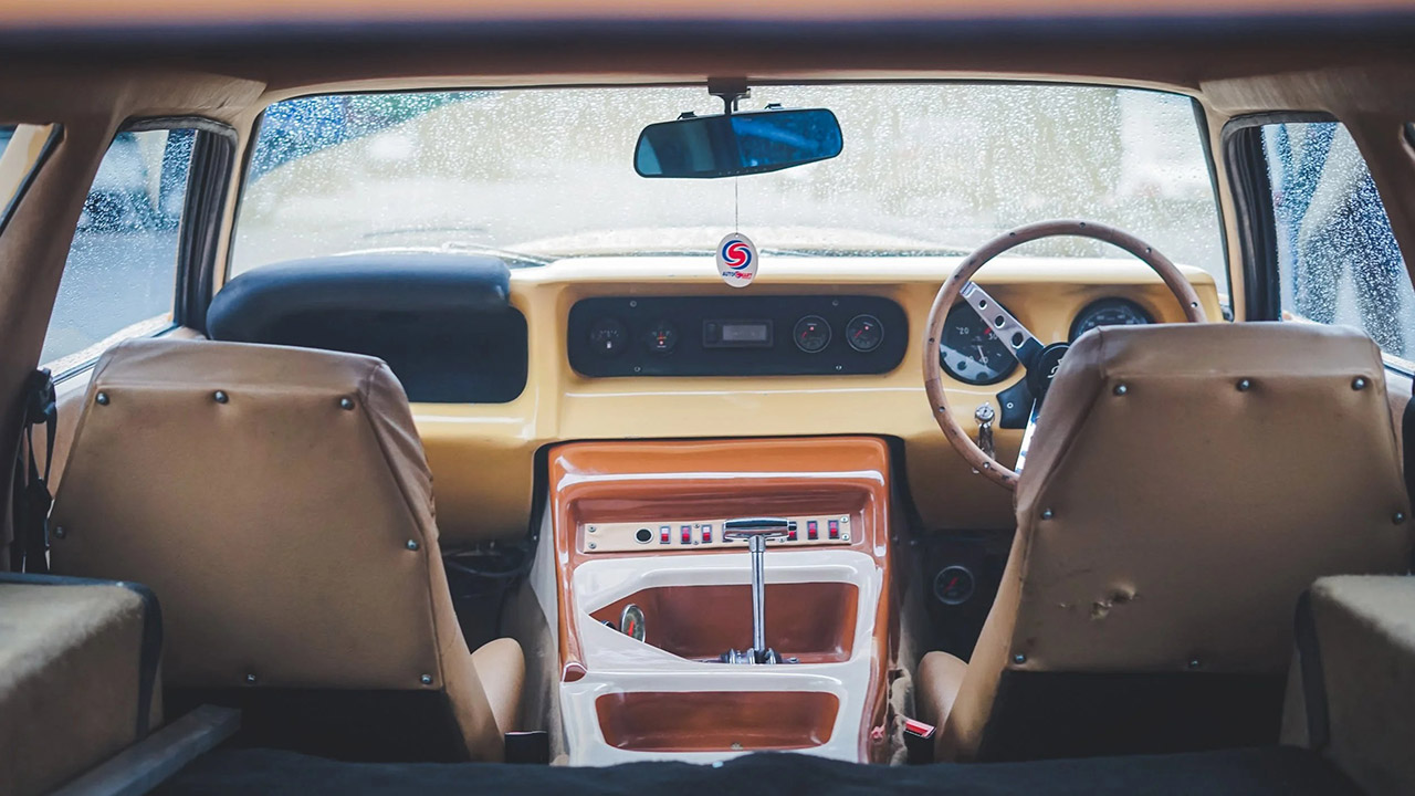 سيارة جون دود الوحش موديل 1972 تعرض للبيع في مزاد بمحرك بسعة 27 لتر! جون دود الوحش موديل 1972