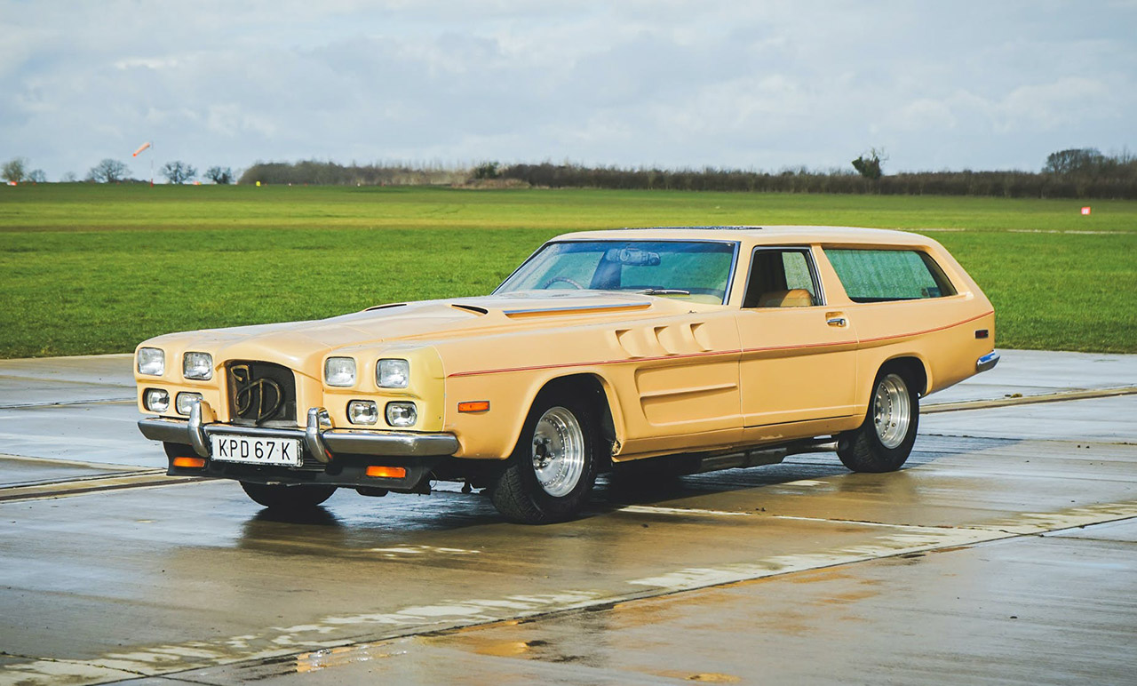 سيارة جون دود الوحش موديل 1972 تعرض للبيع في مزاد بمحرك بسعة 27 لتر!