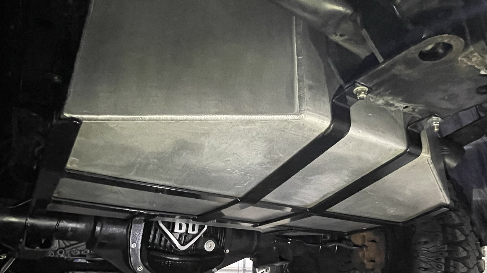 دودج WC26 واجن موديل 1941 تظهر بحزمة قوية من التعديلات في مزاد أمريكي دودج WC26 واجن موديل 1941 تظهر بحزمة قوية من التعديلات في مزاد أمريكي 9