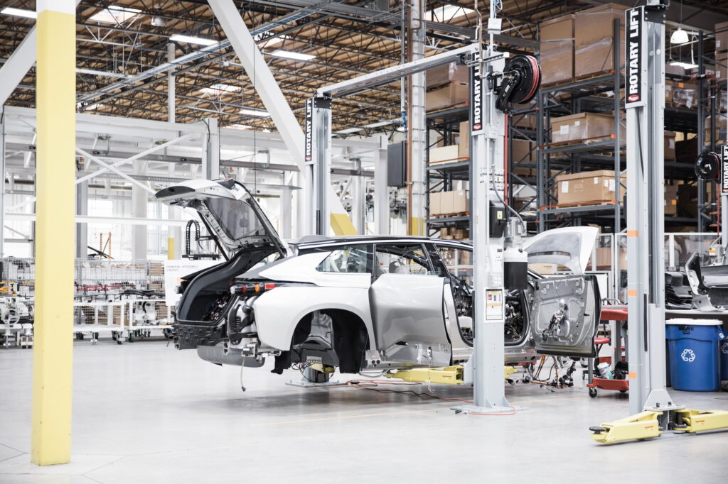 فاراداي فيوتشر الأمريكية تبدأ بإنتاج FF 91 الفاخرة المنافسة لسيارات تيسلا ولوسيد فاراداي فيوتشر الأمريكية تبدأ بإنتاج FF 91 الفاخرة المنافسة لسيارات تيسلا ولوسيد 1