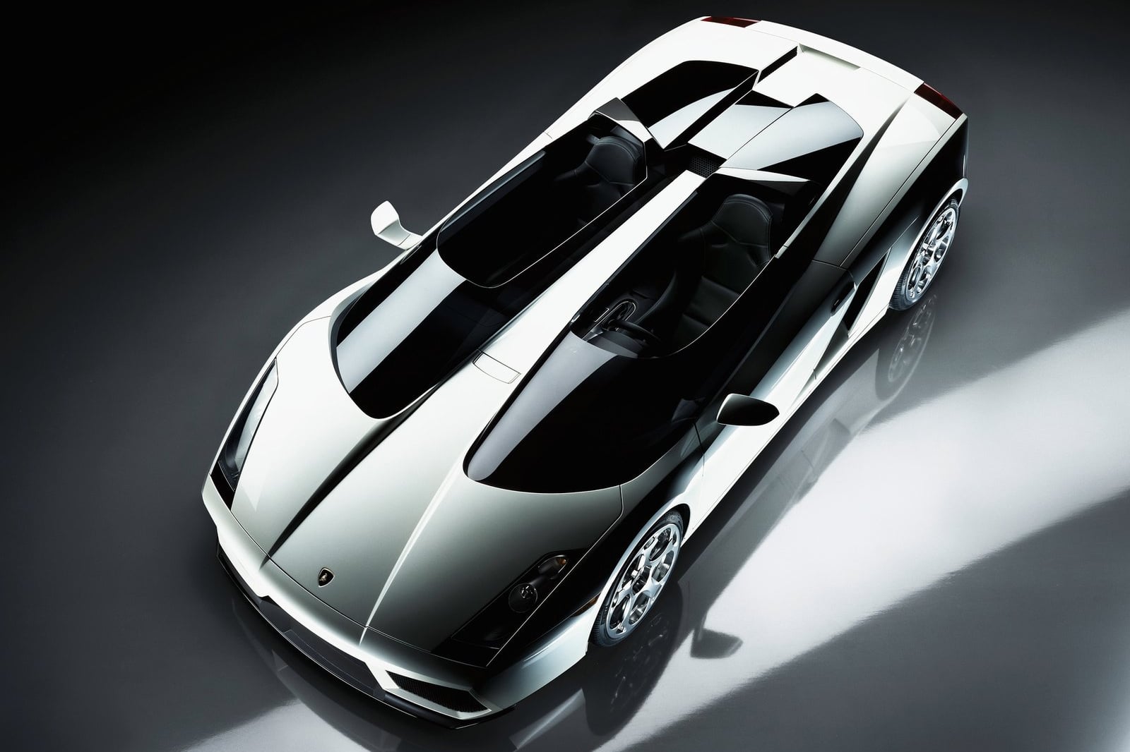 أغرب وأفضل 6 سيارات اختبارية صنعتها لامبورجيني على الإطلاق لامبورجيني كونسبت إس