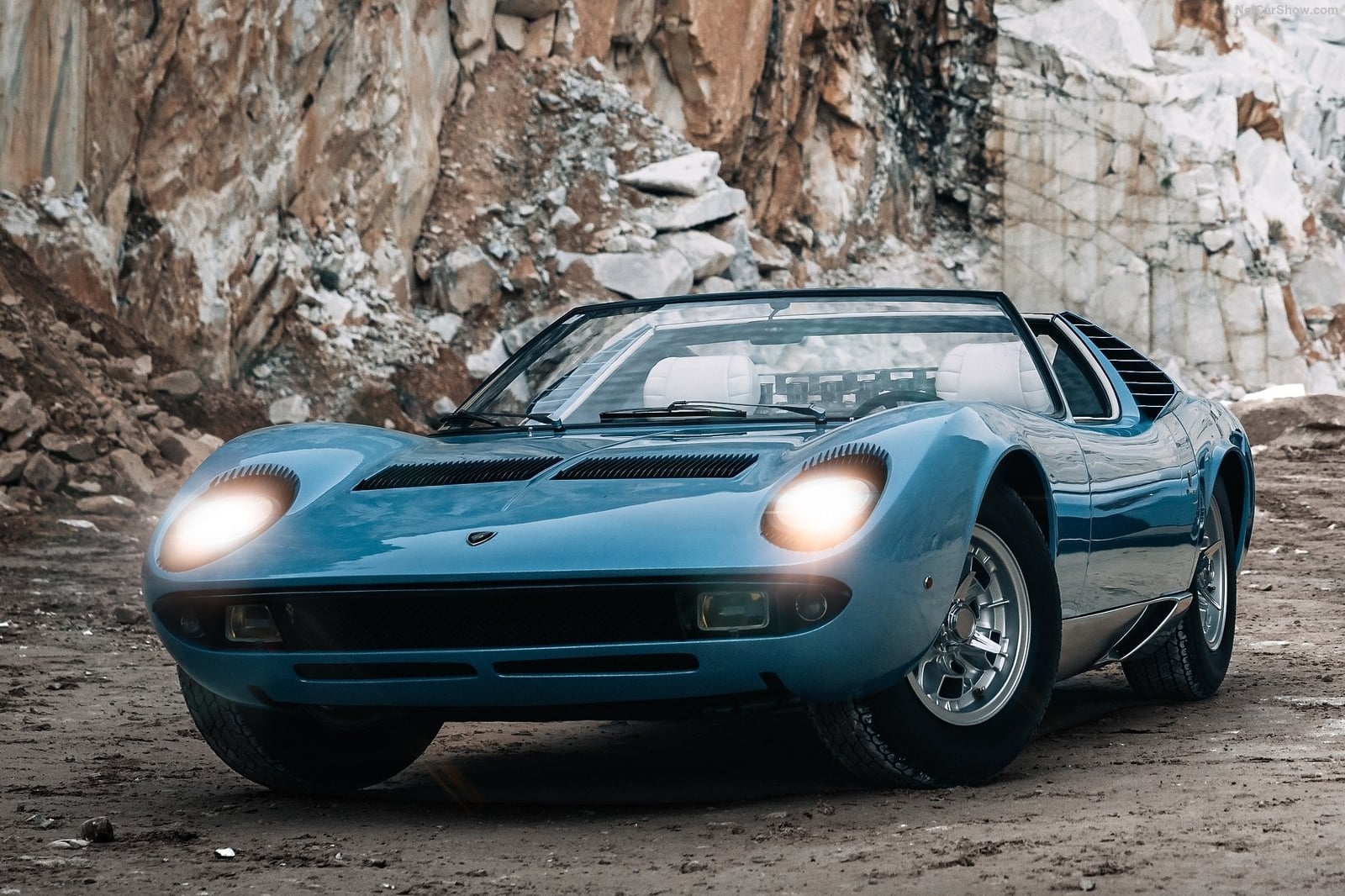 أغرب وأفضل 6 سيارات اختبارية صنعتها لامبورجيني على الإطلاق لامبورجيني ميورا P400 رودستر 1968