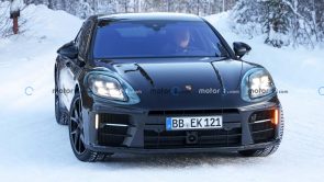 بورش باناميرا 2024 الجيل القادم يكشف داخليته في صور تجسسية جديدة بورش باناميرا 2024 الجيل القادم يكشف داخليته في صور تجسسية جديدة 3