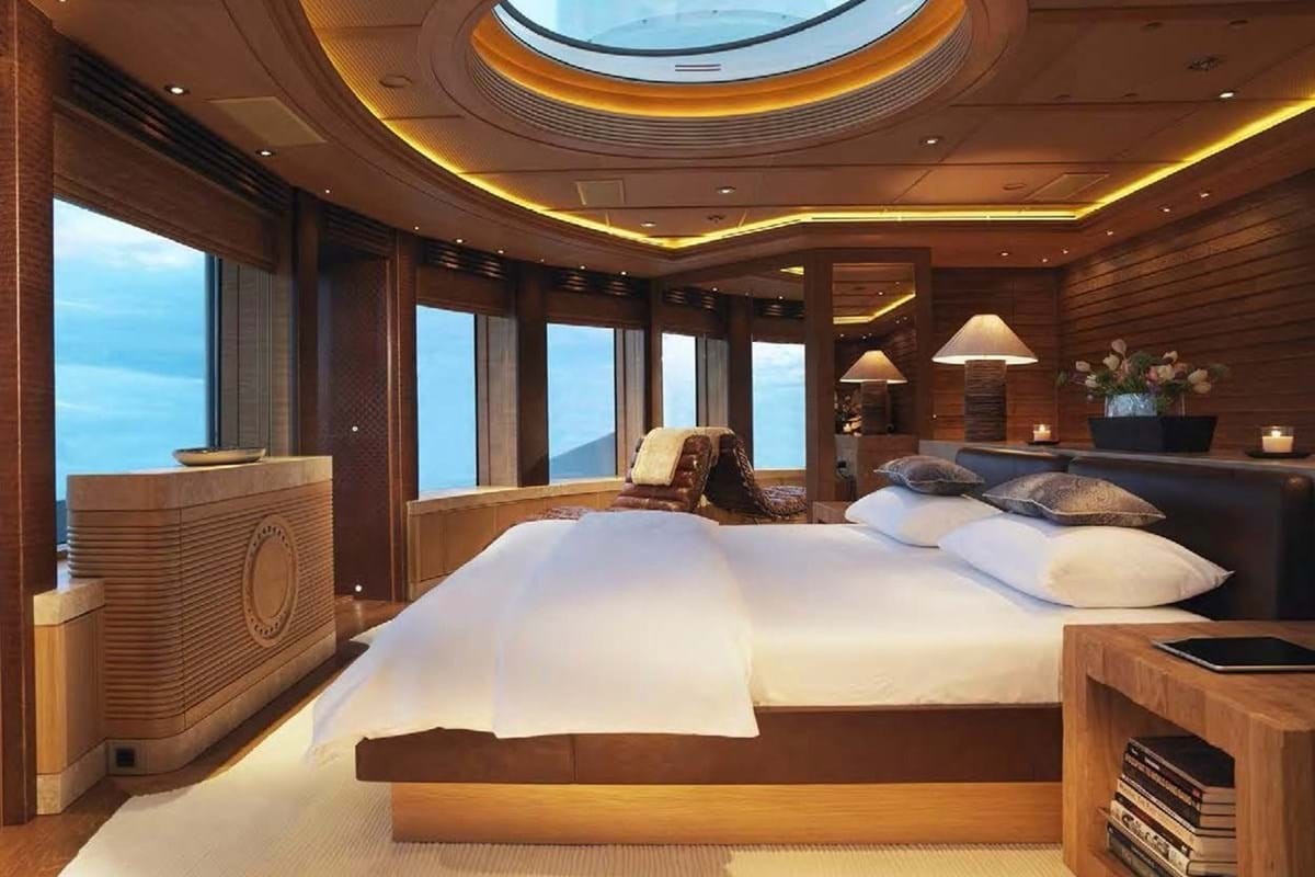 تعرف على أكبر يخت إسباني في العالم والمملوك لعائلة سعودية "يخت نايا" يخت نايا