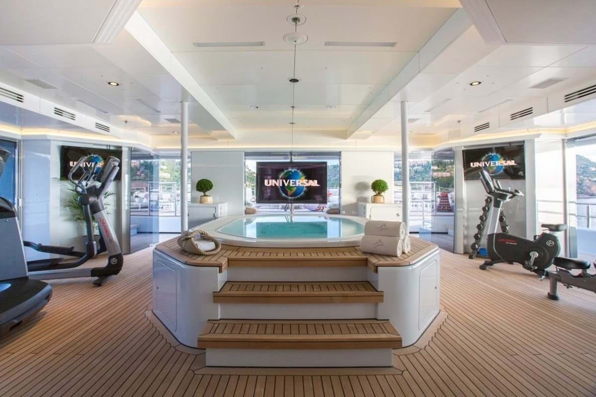 تعرف على أكبر يخت إسباني في العالم والمملوك لعائلة سعودية "يخت نايا" يخت نايا