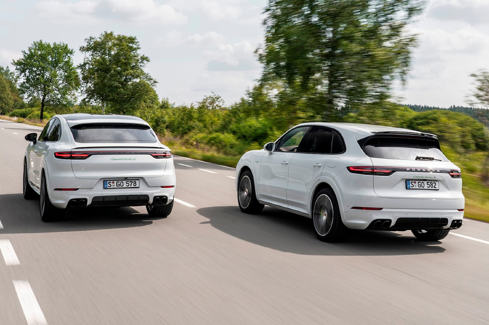 ما هي أسرع سيارة دفع رباعي في العالم لعام 2023؟ بورش كايين تربو إس إي هايبرد