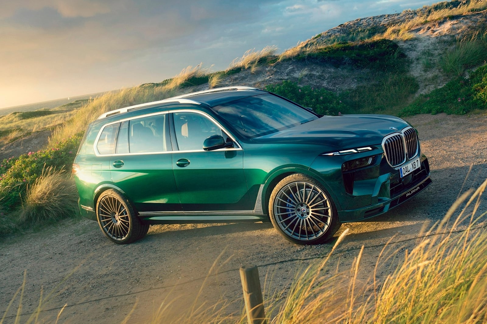 ما هي أسرع سيارة دفع رباعي في العالم لعام 2023؟ ما هي أسرع سيارة دفع رباعي في العالم لعام 2023؟ 1