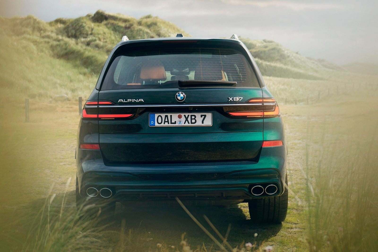 ما هي أسرع سيارة دفع رباعي في العالم لعام 2023؟ ما هي أسرع سيارة دفع رباعي في العالم لعام 2023؟ 2