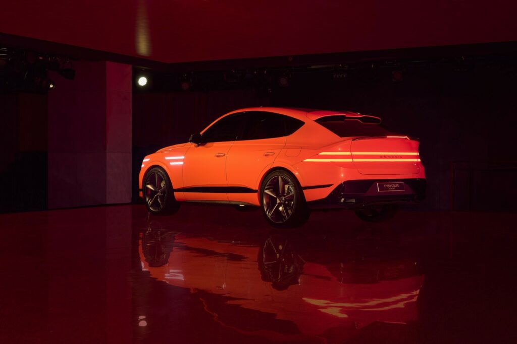 أبرز 8 سيارات جديدة في معرض نيويورك الدولي للسيارات 2023 جينيسيس GV80 كوبيه