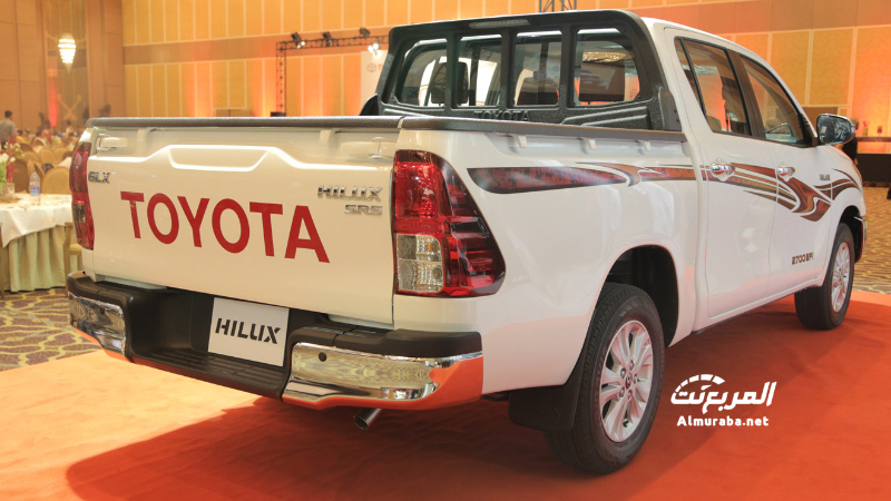 كم سعر تويوتا هايلوکس 2016 مستعملة؟ مع مواصفات فئة فل كامل سعر تويوتا هايلوکس 2016