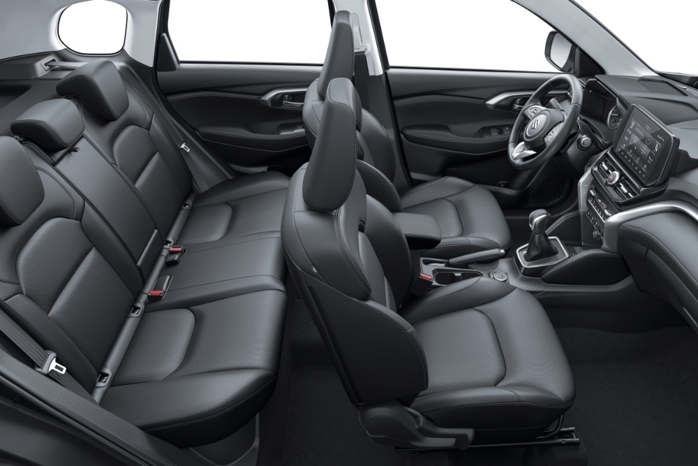 سوزوكي فرونكس VS جراند فيتارا: أيهما أكثر توفيراً للوقود ويُناسب العائلة؟ (مقارنة تفصيلية) سوزوكي فرونكس VS جراند فيتارا: أيهما أكثر توفيراً للوقود ويُناسب العائلة؟ (مقارنة تفصيلية) 8