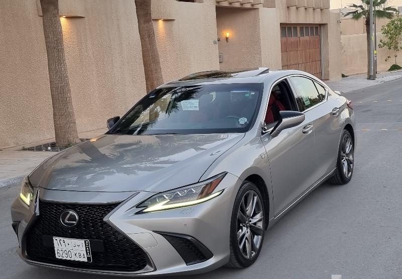 كم سعر لكزس ES 2019 في السوق السعودي ومن أين تشتريها؟ كم سعر لكزس ES 2019 في السوق السعودي ومن أين تشتريها؟ 6