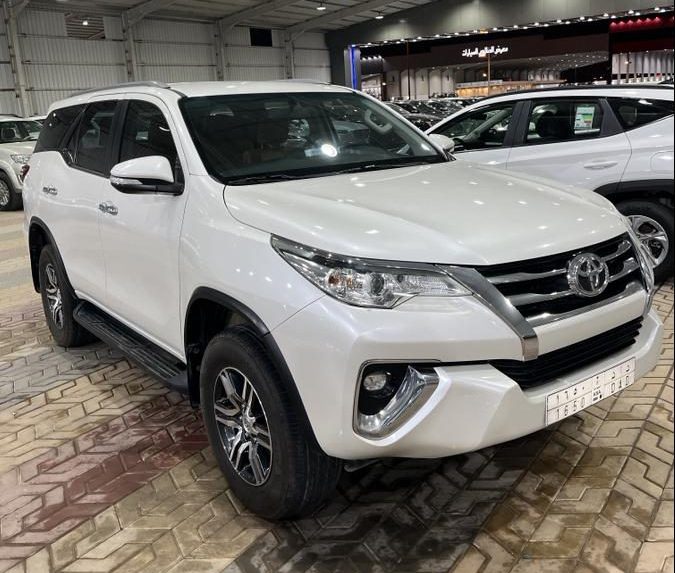 كم سعر تويوتا فورتشنر 2017 مستعملة للبيع في السوق السعودي؟ كم سعر تويوتا فورتشنر 2017 مستعملة للبيع في السوق السعودي؟ 5