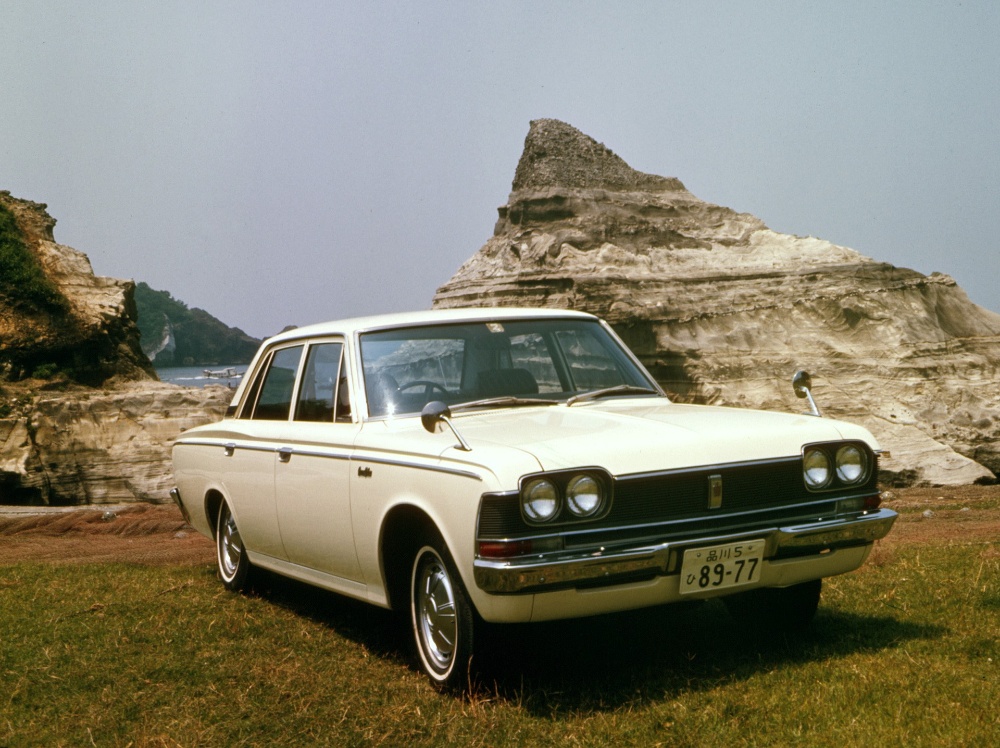 تاريخ تويوتا كراون بالأرقام.. قوة تويوتا كراون 1955 إلى كراون 2023 تاريخ تويوتا كراون بالأرقام.. قوة تويوتا كراون 1955 إلى كراون 2023 5