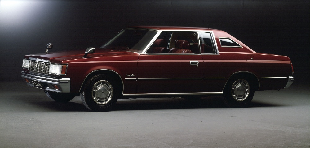 تاريخ تويوتا كراون بالأرقام.. قوة تويوتا كراون 1955 إلى كراون 2023 تاريخ تويوتا كراون بالأرقام.. قوة تويوتا كراون 1955 إلى كراون 2023 12