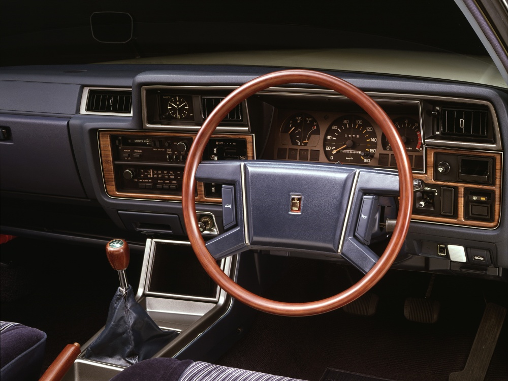 تاريخ تويوتا كراون بالأرقام.. قوة تويوتا كراون 1955 إلى كراون 2023 تاريخ تويوتا كراون بالأرقام.. قوة تويوتا كراون 1955 إلى كراون 2023 11