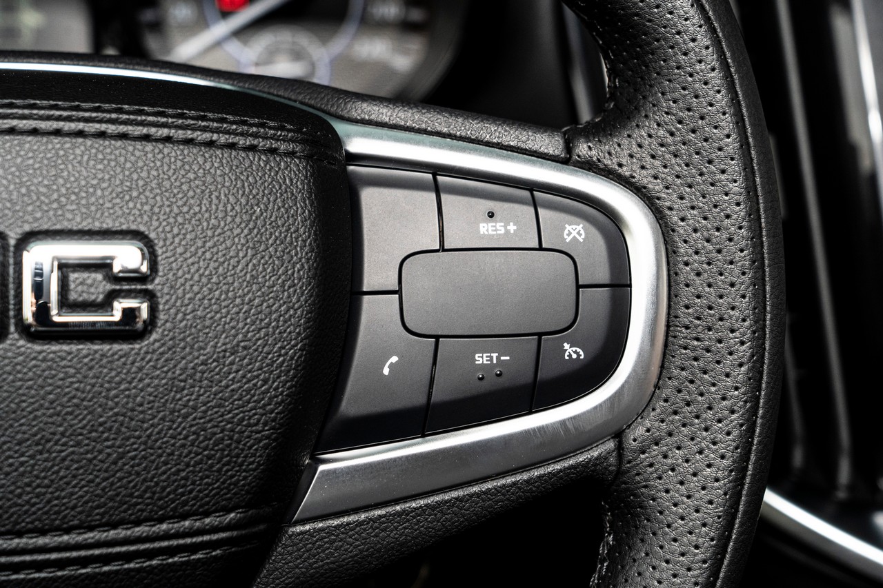 جاي ام سي فيقاس بلس 2023: مزايا التصميم الجمالية والعملية جاي ام سي فيقاس بلس 2023: مزايا التصميم الجمالية والعملية 5