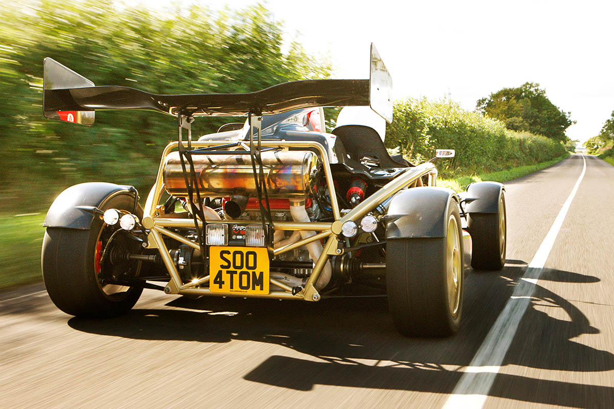 تعرف على أفضل 10 محركات بعدد الدورات في الدقيقة بالعالم تعرف على أفضل 10 محركات بعدد الدورات في الدقيقة بالعالم 14