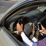 "المرور" يوضح 5 تأثيرات خطيرة لاستخدام الهاتف أثناء القيادة 2
