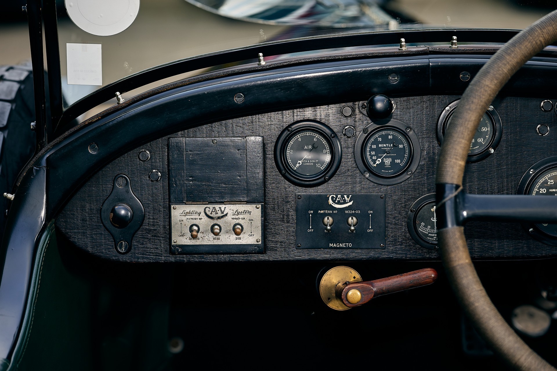 أول سيارة من بنتلي تشارك في أول سباق لومان 24 ساعة على الإطلاق تباع بأكثر من 18 مليون ريال بنتلي 3 لتر سبورت