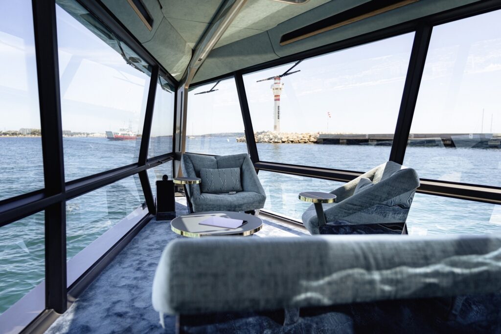 بي ام دبليو تكشف عن قارب ذا أيكون الكهربائي بأحدث التجهيزات الفاخرة المستوحاة من سيارات العلامة بي ام دبليو تكشف عن قارب ذا أيكون الكهربائي بأحدث التجهيزات الفاخرة المستوحاة من سيارات العلامة 10