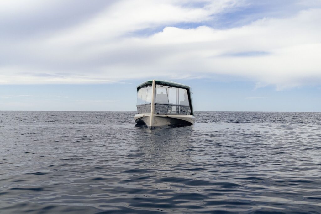 بي ام دبليو تكشف عن قارب ذا أيكون الكهربائي بأحدث التجهيزات الفاخرة المستوحاة من سيارات العلامة بي ام دبليو تكشف عن قارب ذا أيكون الكهربائي بأحدث التجهيزات الفاخرة المستوحاة من سيارات العلامة 26