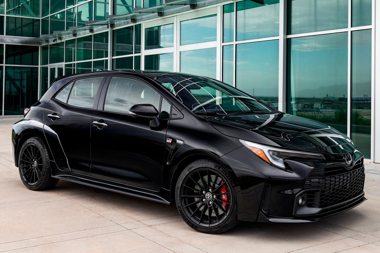 أفضل 7 سيارات للطرق العامة مستوحاة من سباقات الرالي "تعرف عليها" تويوتا GR كورولا