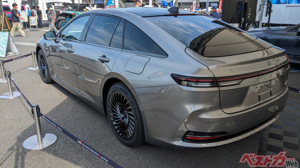 تويوتا كراون سيدان 2024 تظهر في اليابان استعداداً للكشف الرسمي تويوتا كراون سيدان