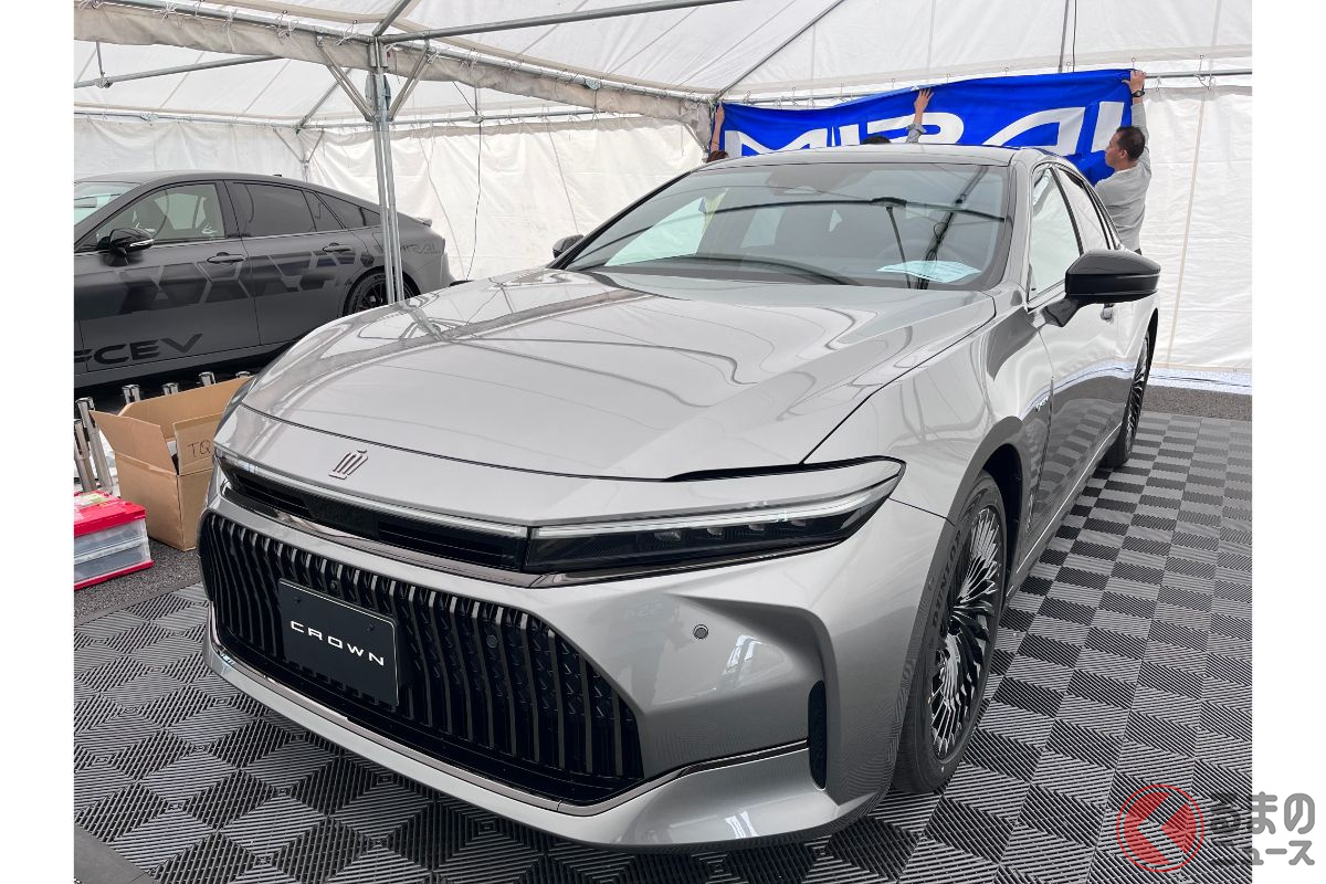تويوتا كراون سيدان 2024 تظهر في اليابان استعداداً للكشف الرسمي تويوتا كراون سيدان