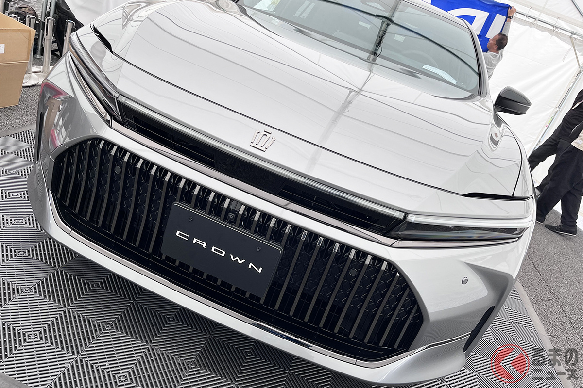 تويوتا كراون سيدان 2024 تظهر في اليابان استعداداً للكشف الرسمي تويوتا كراون سيدان 2024 تظهر في اليابان استعداداً للكشف الرسمي 7