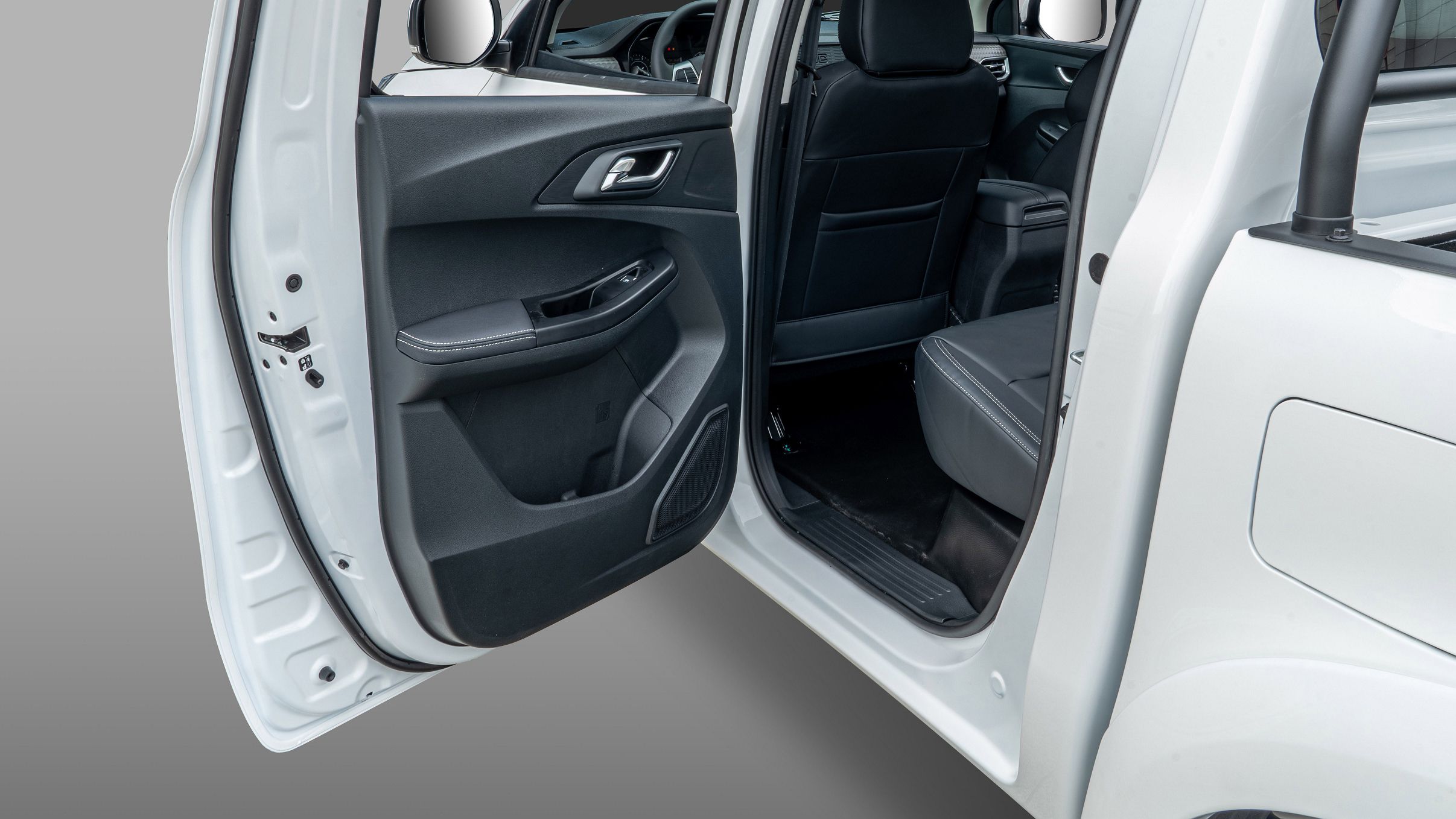 جاي ام سي فيقاس 2023: أسعار ومواصفات البيك اب الصيني في السعودية جاي ام سي فيقاس 2023: أسعار ومواصفات البيك اب الصيني في السعودية 4