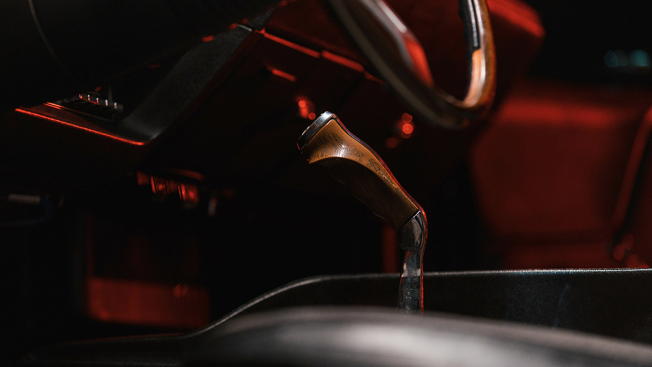 دودج تشالنجر الشبح الأسود التي تعد أشهر أسطورة في سباقات الشوارع الأمريكية تباع بـ 4 مليون ريال! دودج تشالنجر الشبح الأسود التي تعد أشهر أسطورة في سباقات الشوارع الأمريكية تباع بـ 4 مليون ريال! 3